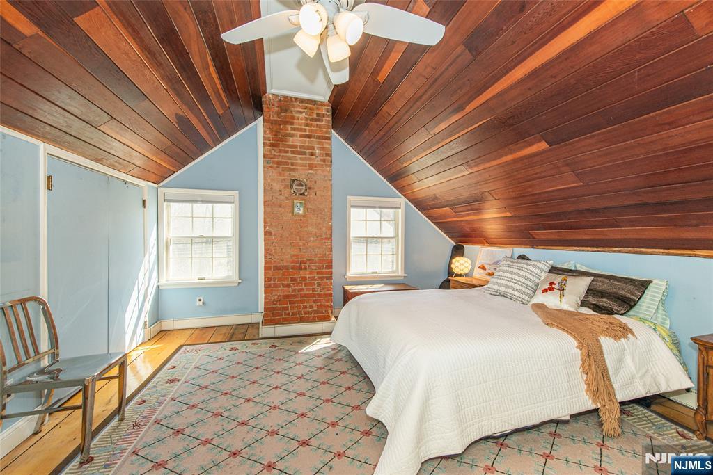 376 Lafayette Road Property Photo 33