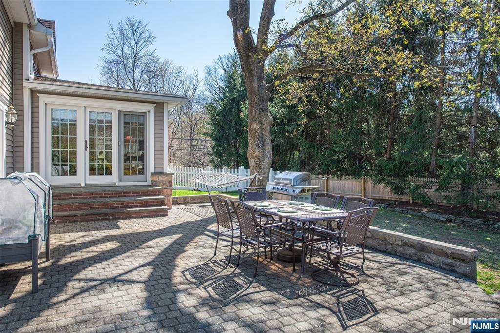 376 Lafayette Road Property Photo 41