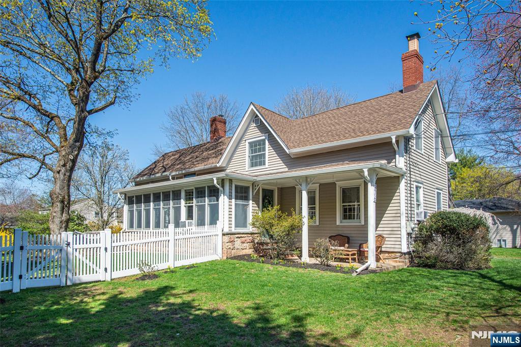 376 Lafayette Road Property Photo 43
