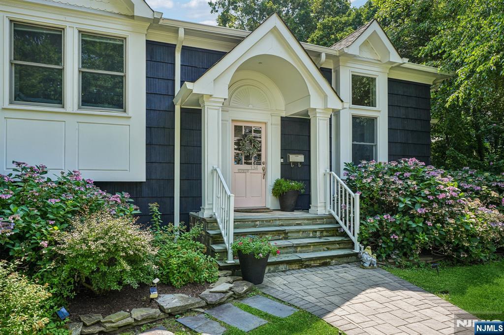 134 Norwood Avenue Property Photo 3