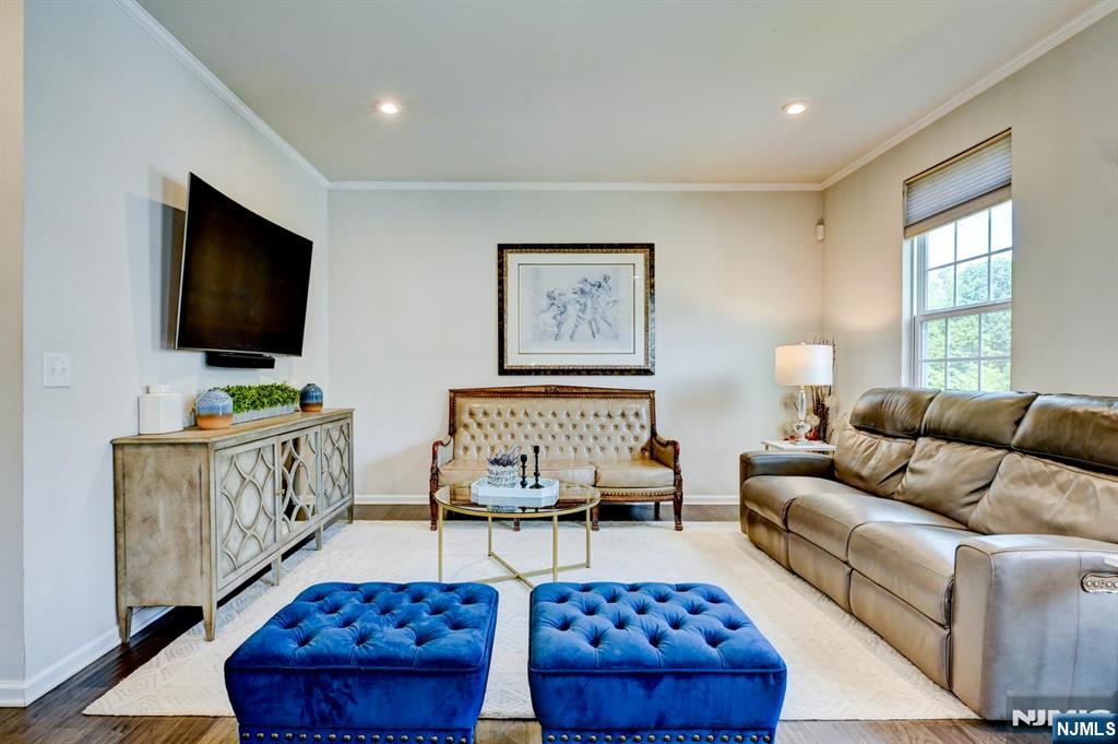 4 Woodland Way 2 Property Photo 4