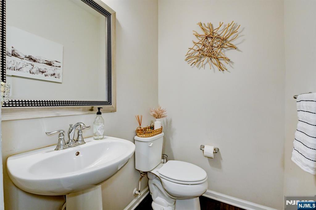 4 Woodland Way 2 Property Photo 10