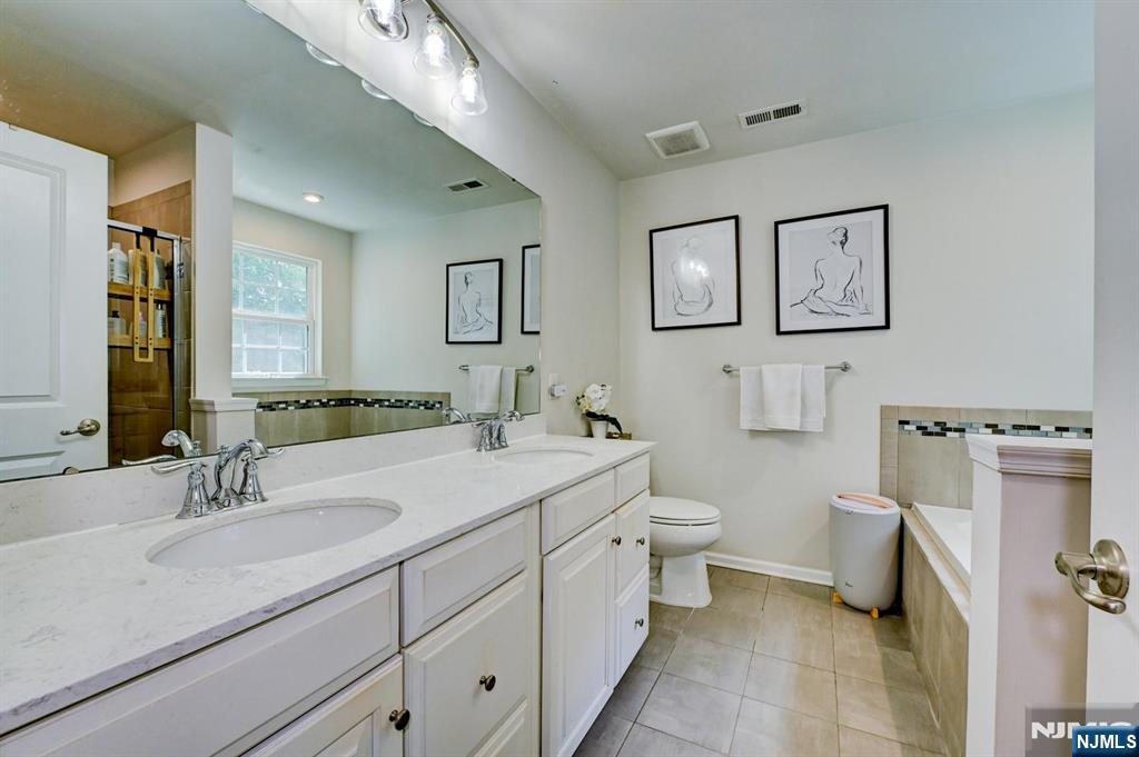 4 Woodland Way 2 Property Photo 28
