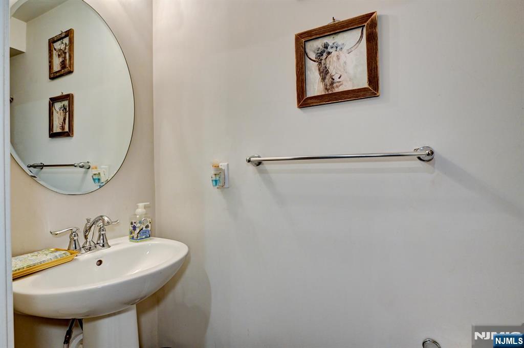 4 Woodland Way 2 Property Photo 36