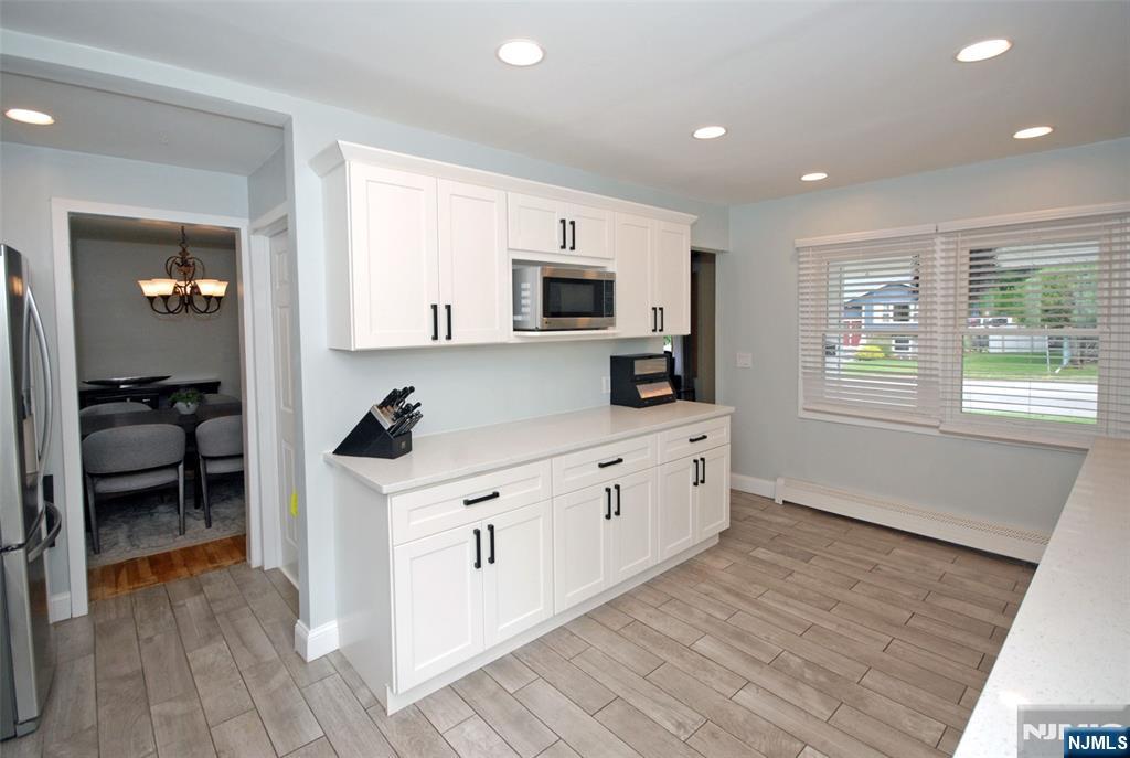 202 Long Hill Road Property Photo 8