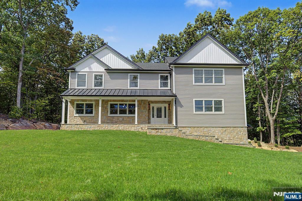 119 Stag Hill Property Photo 1
