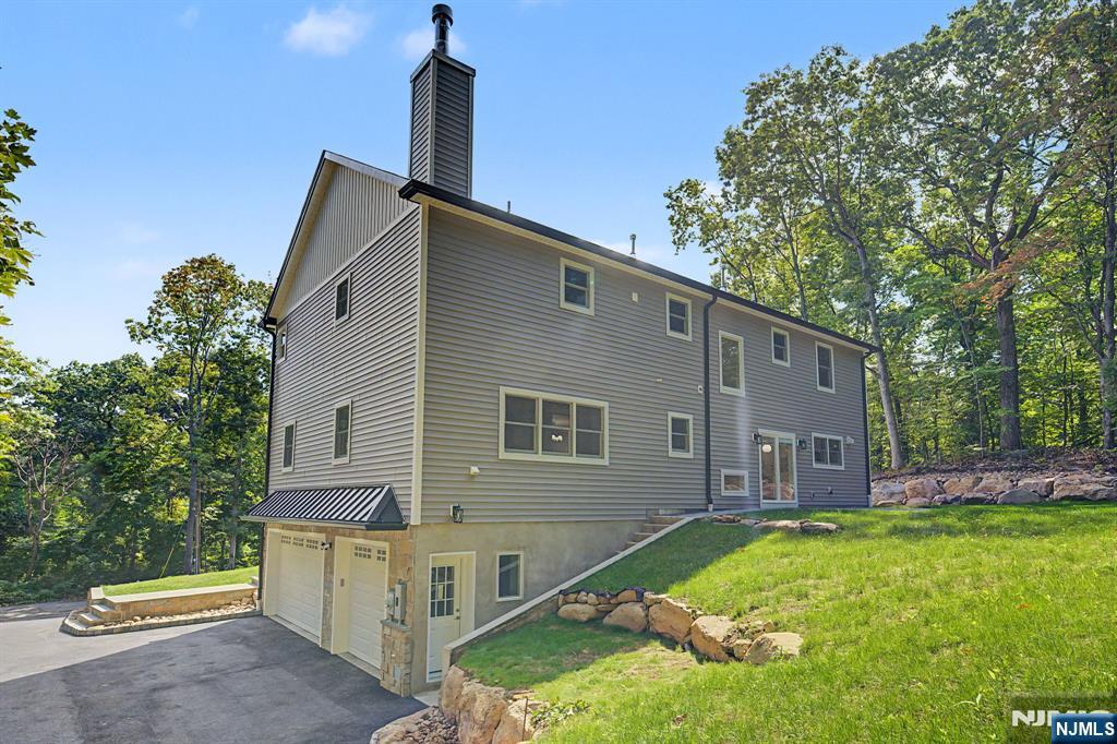 119 Stag Hill Property Photo 35
