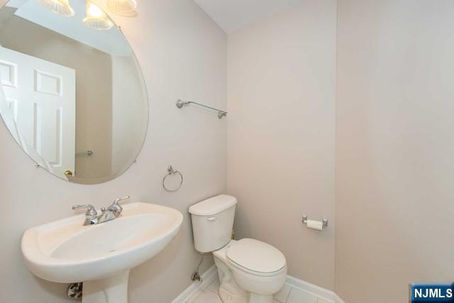 102 Lakeview Court Property Photo 10