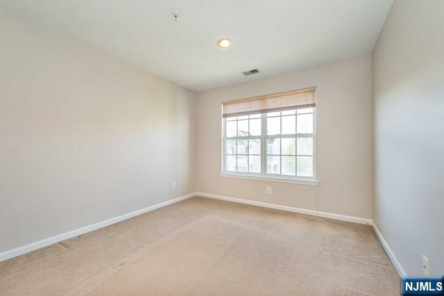 102 Lakeview Court Property Photo 11