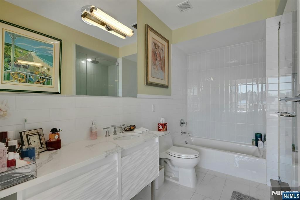 9 Somerset Lane 107 Property Photo 19