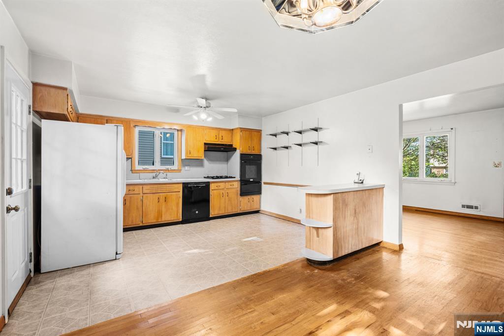 78 Garden Street Property Photo 5