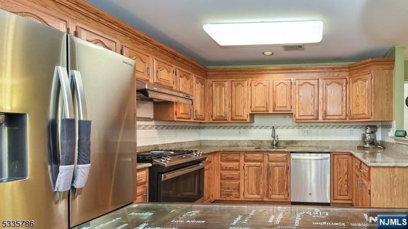 219 Warbler Drive Property Photo 9