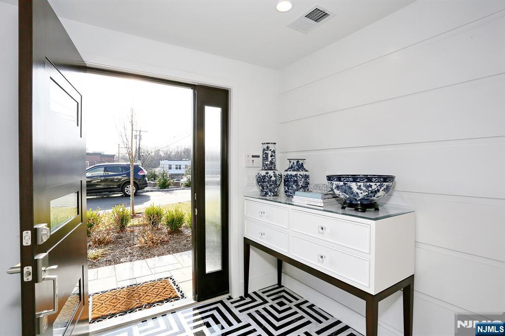 111 1st Street Property Photo 2