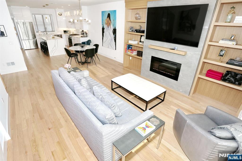 111 1st Street Property Photo 5