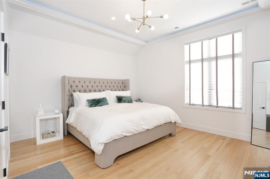 111 1st Street Property Photo 10