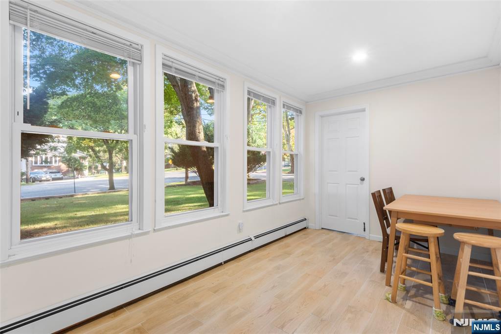 558 Broad Avenue Property Photo 8