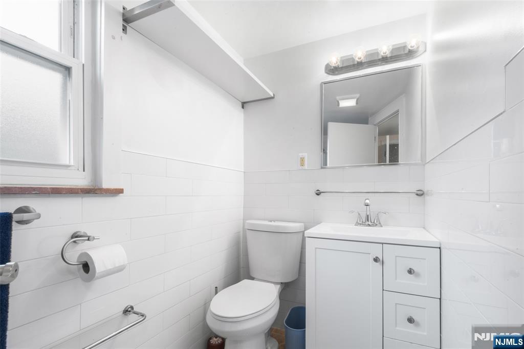 558 Broad Avenue Property Photo 17