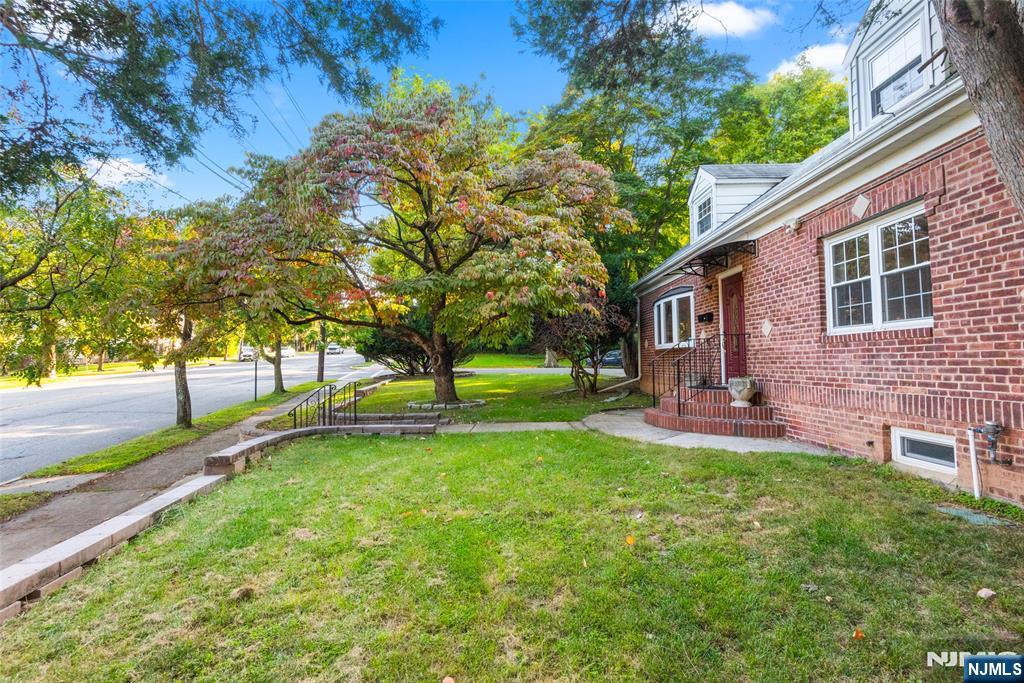558 Broad Avenue Property Photo 25