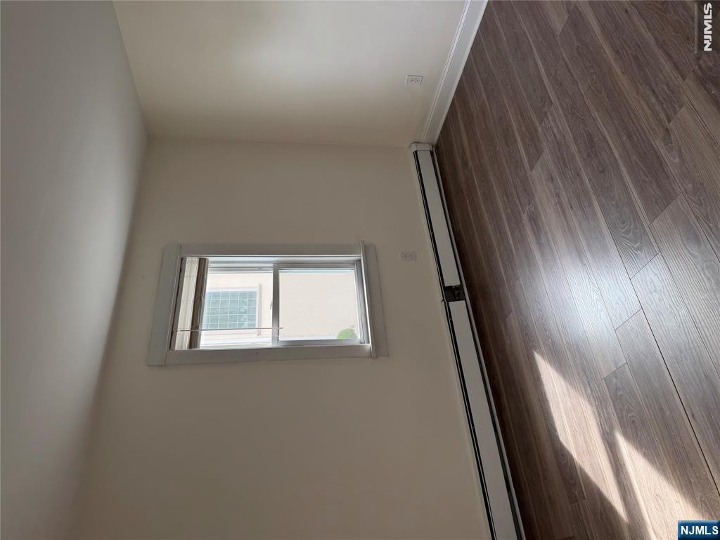 25 Henry Street 1 Property Photo 16