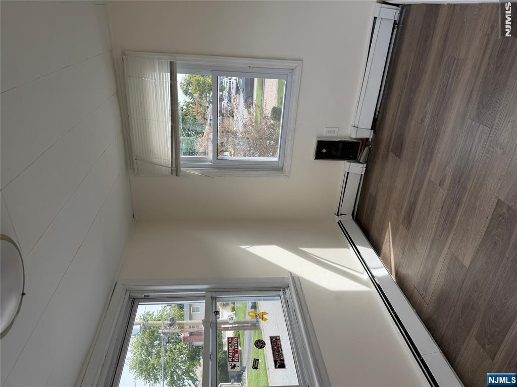 25 Henry Street 1 Property Photo 18
