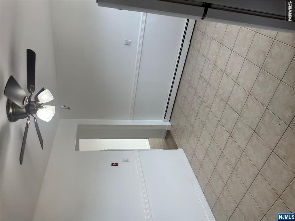 739 Lake Avenue Property Photo 4