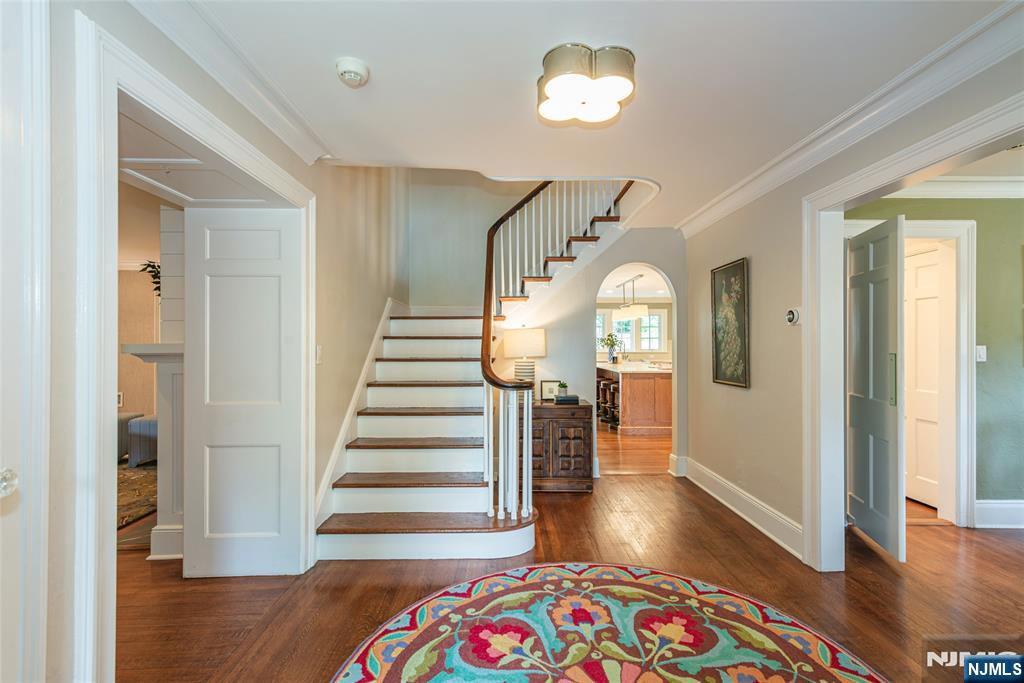 486 Ridgewood Avenue Property Photo 4