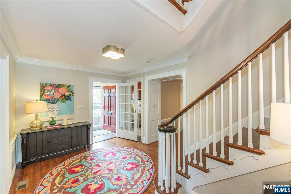 486 Ridgewood Avenue Property Photo 5