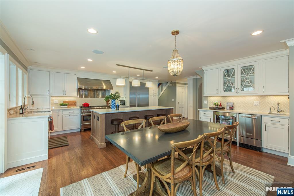 486 Ridgewood Avenue Property Photo 13