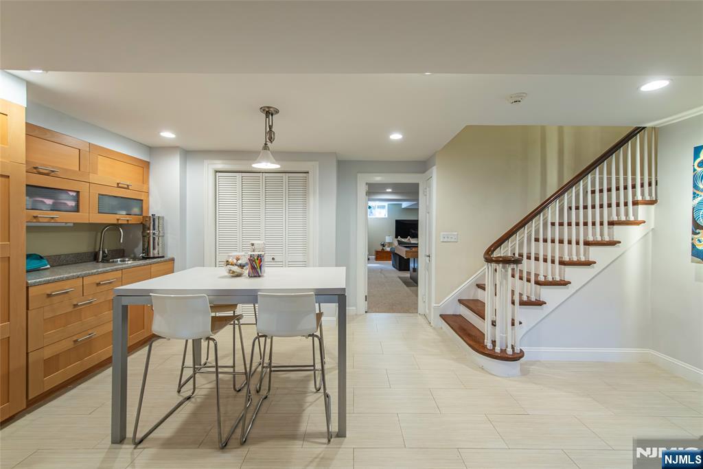 486 Ridgewood Avenue Property Photo 33