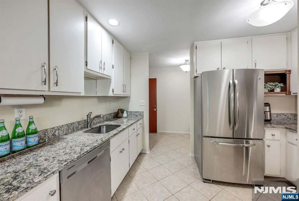 141 Indian Hollow Court Property Photo 12