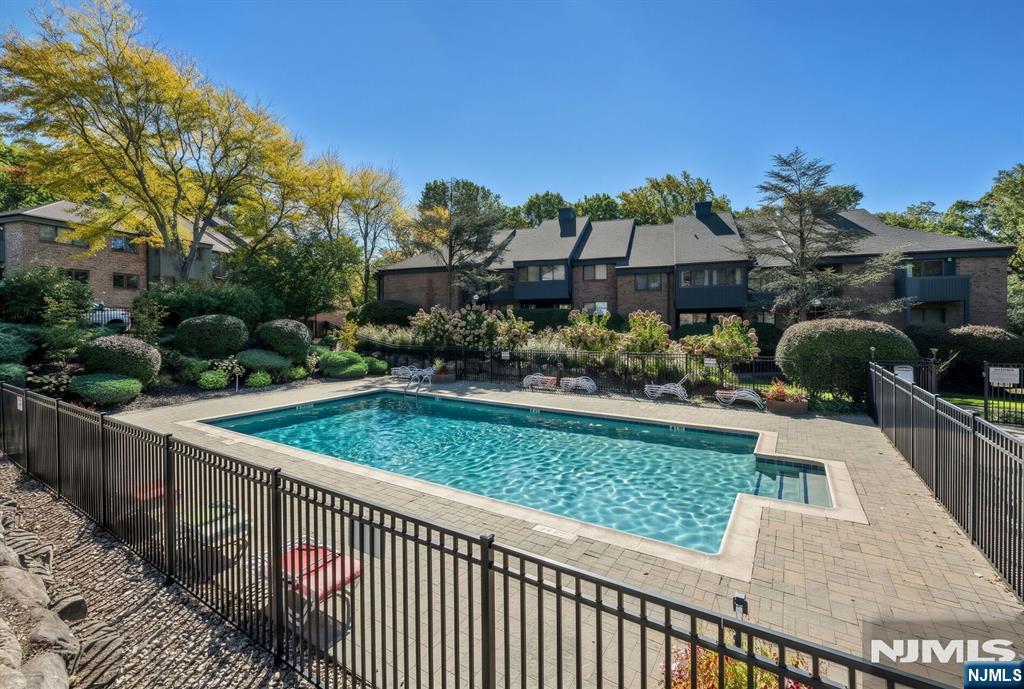 141 Indian Hollow Court Property Photo 23