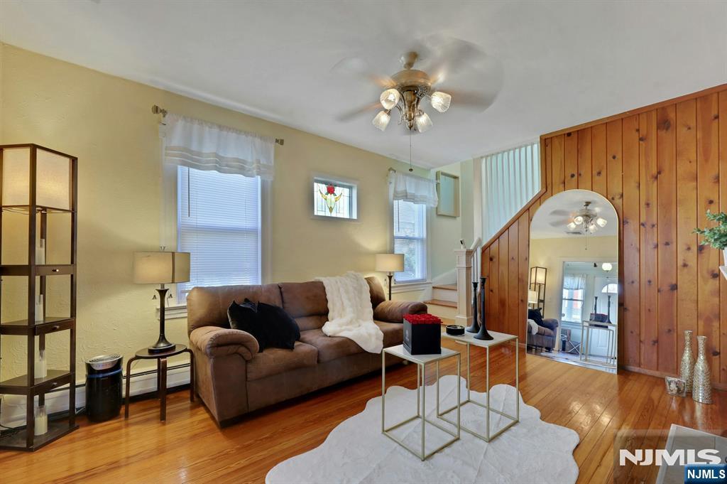 86 Shaler Avenue Property Photo 5