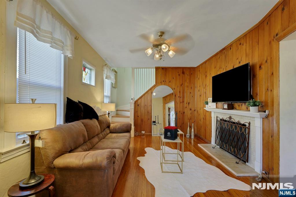 86 Shaler Avenue Property Photo 6