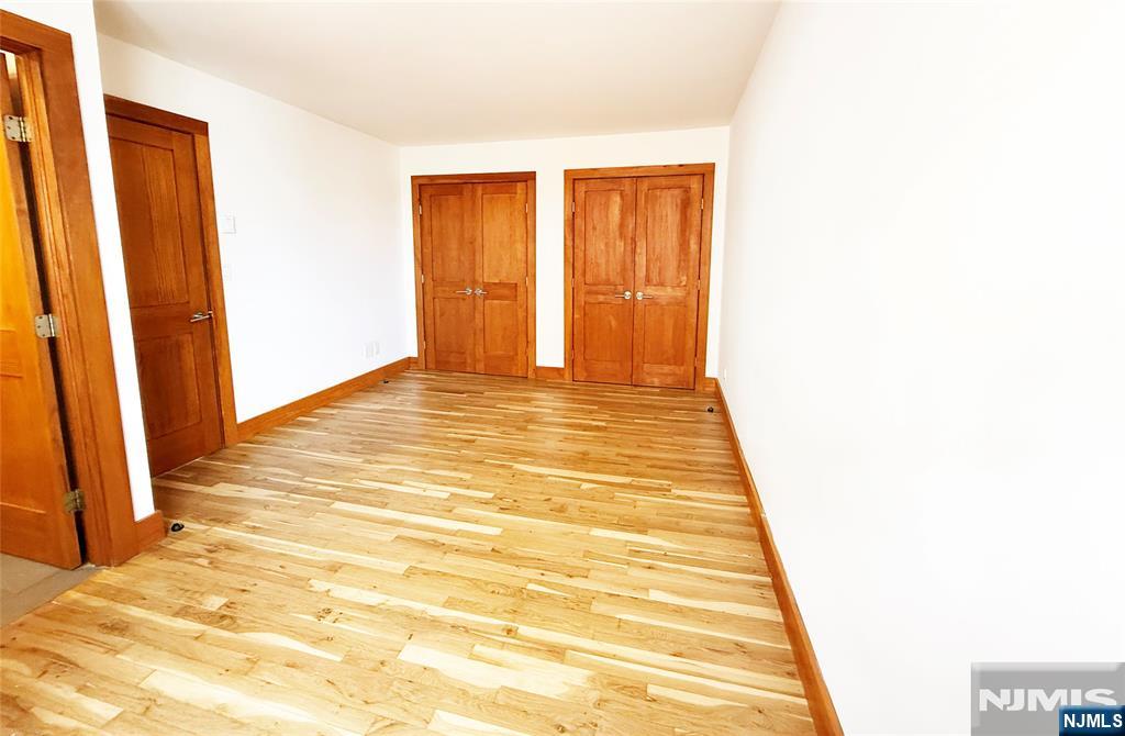 72 E Main Street 8 Property Photo 8