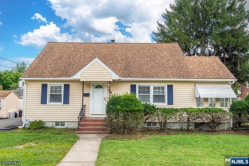74 Pine Street Property Photo 1