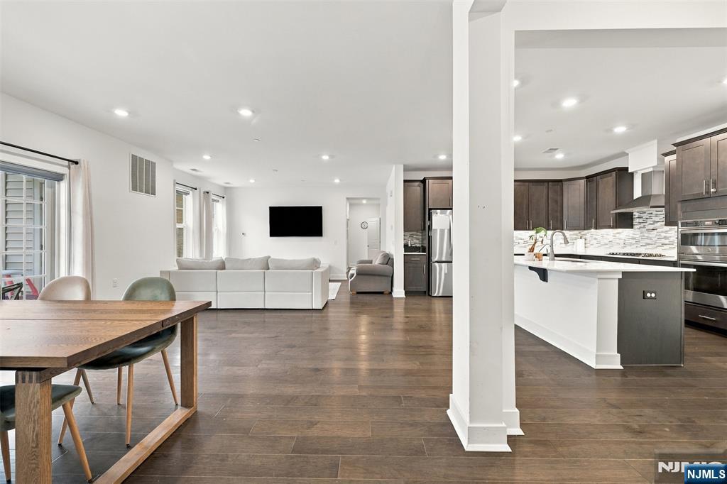 11 Veterans Way 121 Property Photo 14