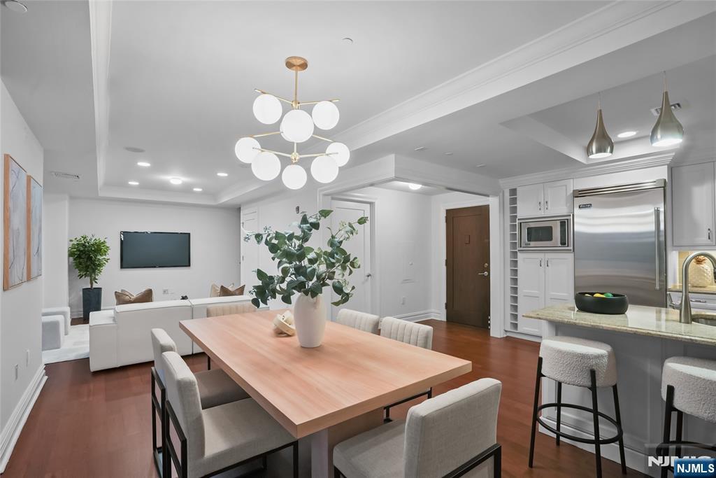 22 Oxford Landing Property Photo 1