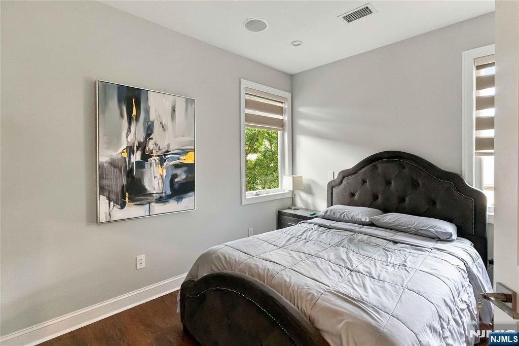 690 Ray Avenue Property Photo 19