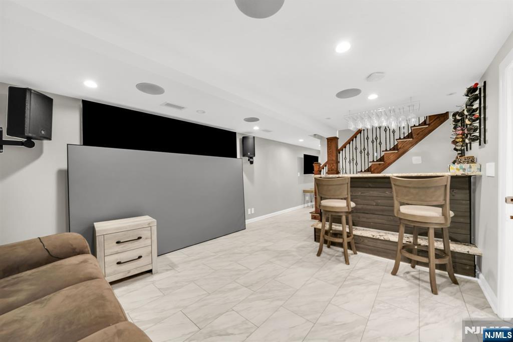 690 Ray Avenue Property Photo 23
