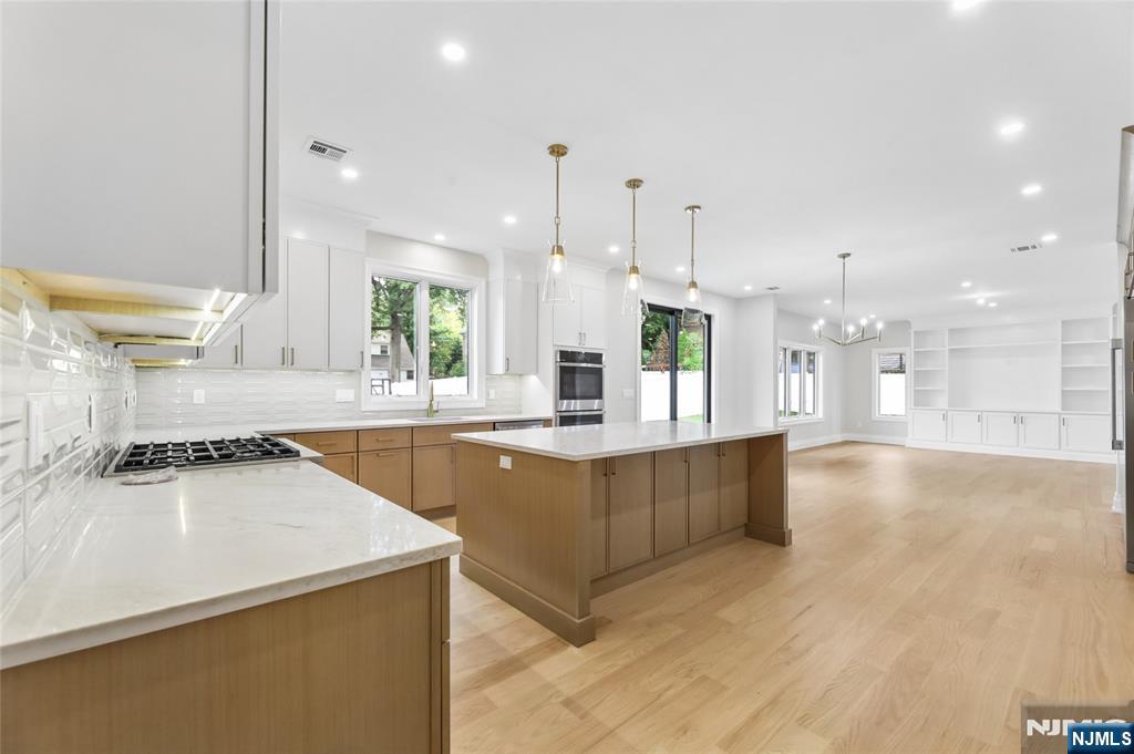 367 Johnson Avenue Property Photo 11