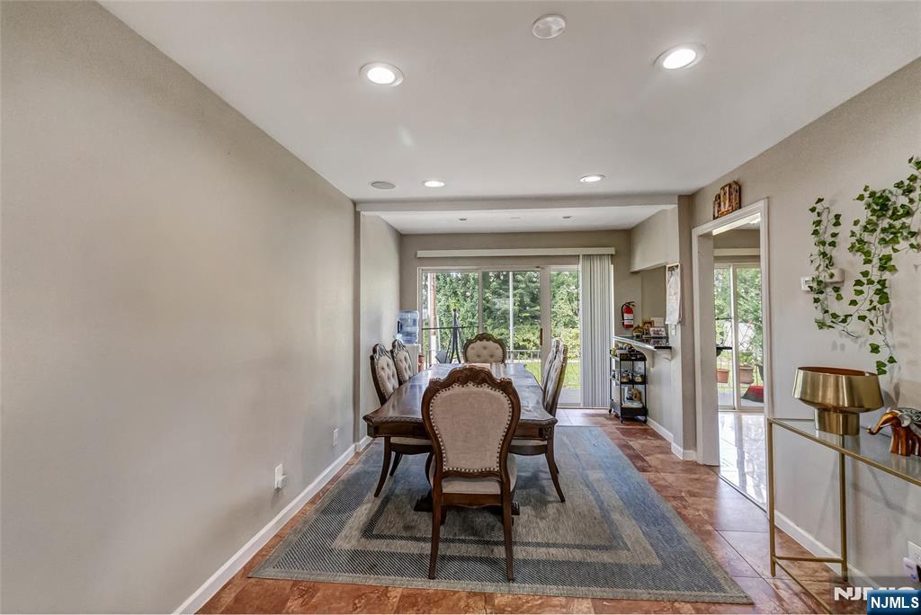 113 Willow Street Property Photo 10