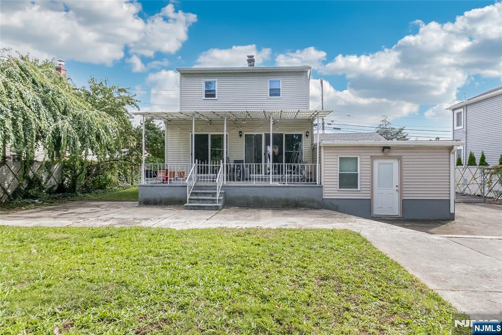 113 Willow Street Property Photo 28