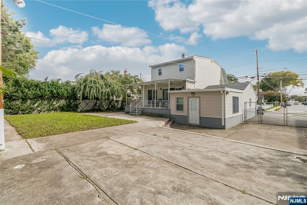 113 Willow Street Property Photo 30