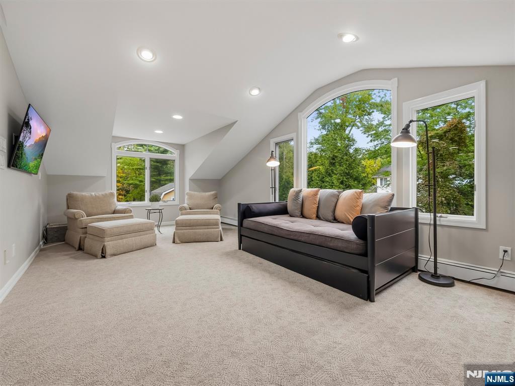 22 Millstream Road Property Photo 31