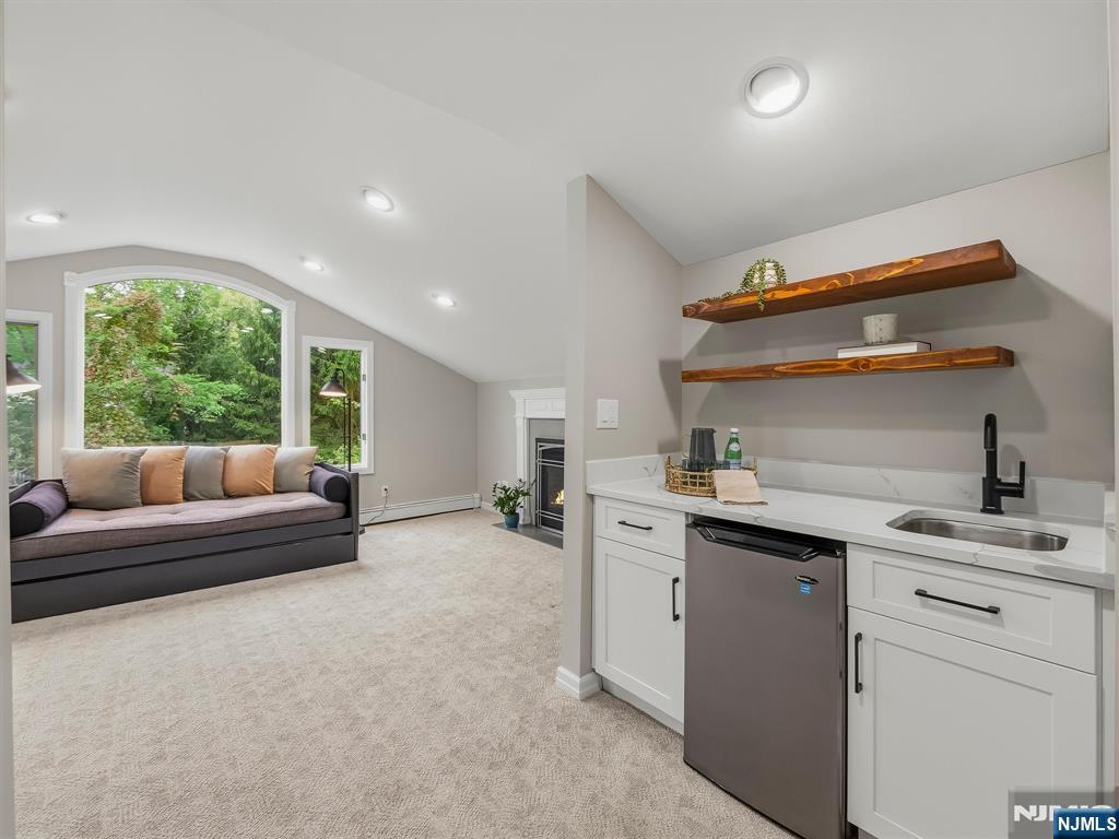 22 Millstream Road Property Photo 32