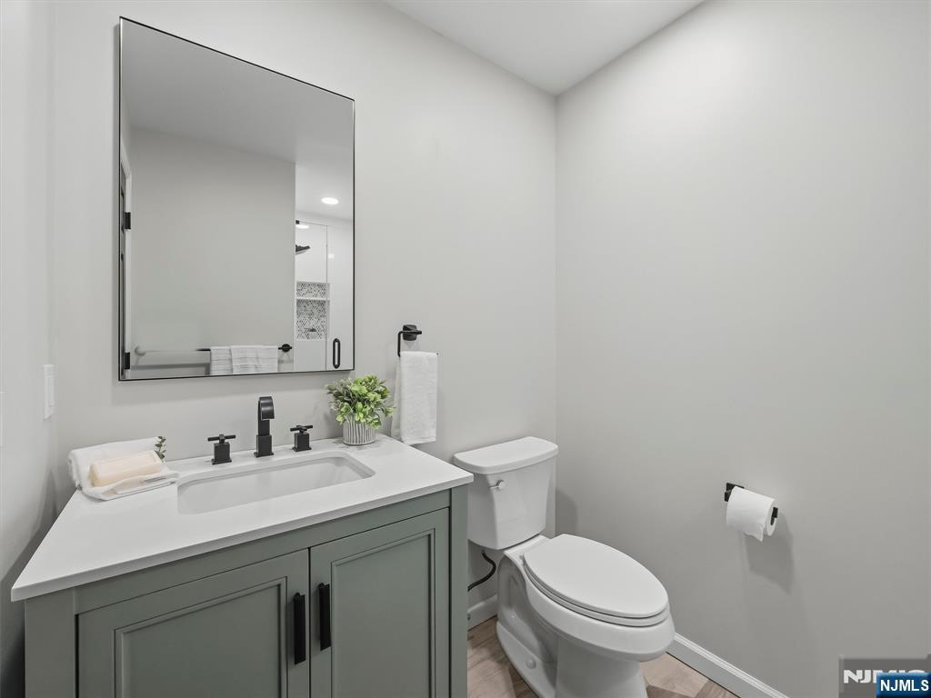 22 Millstream Road Property Photo 35