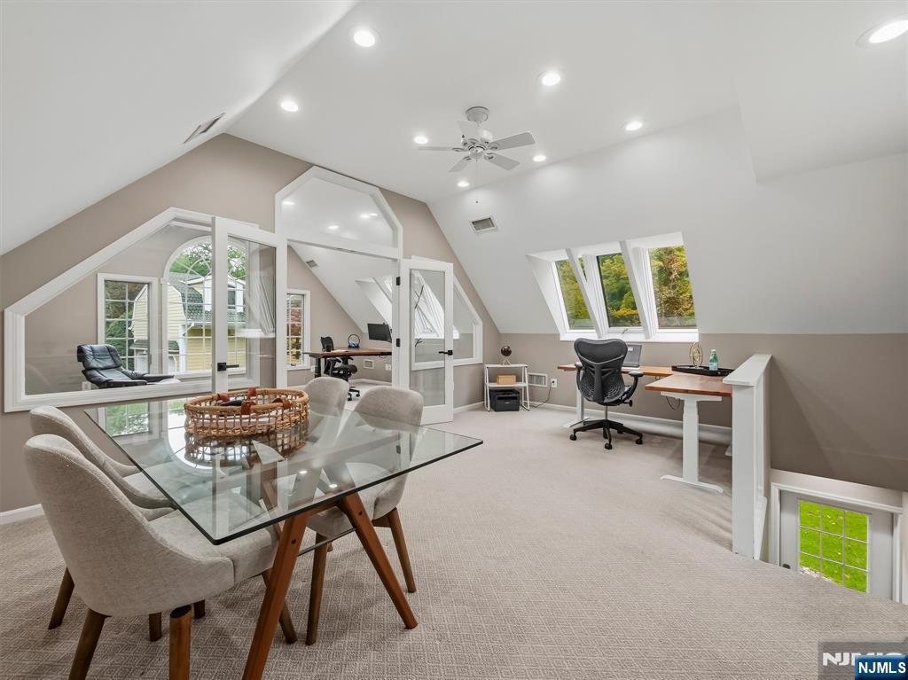 22 Millstream Road Property Photo 45
