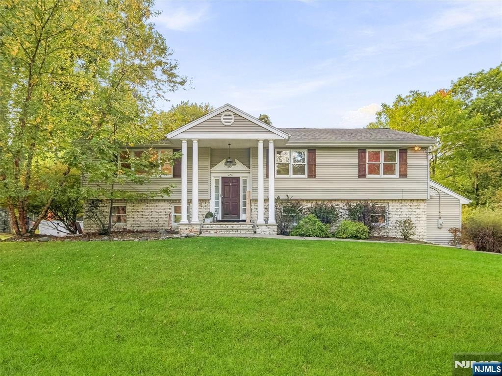345 Shadyside Road Property Photo 1