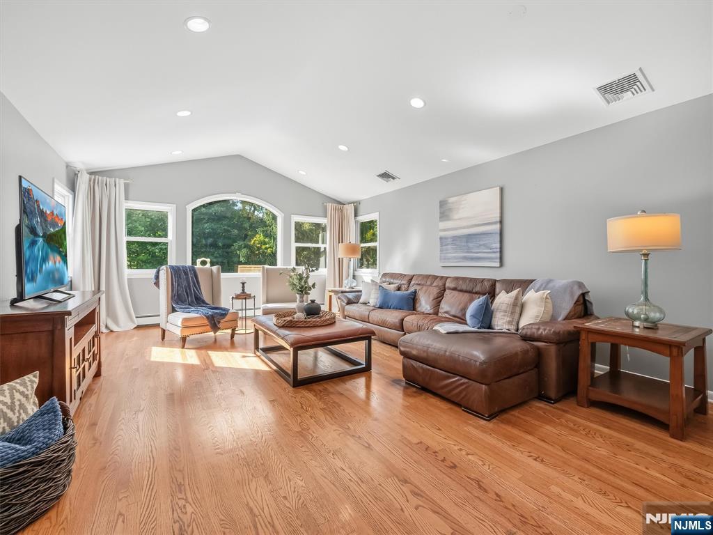 345 Shadyside Road Property Photo 10