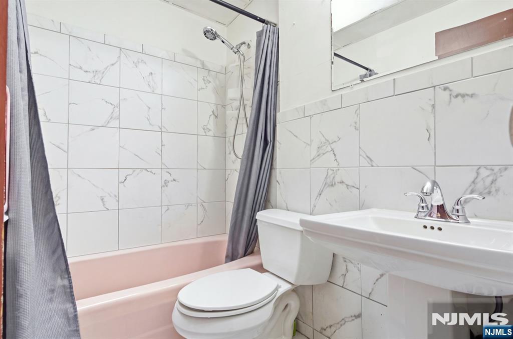 43 Webster Avenue Property Photo 8